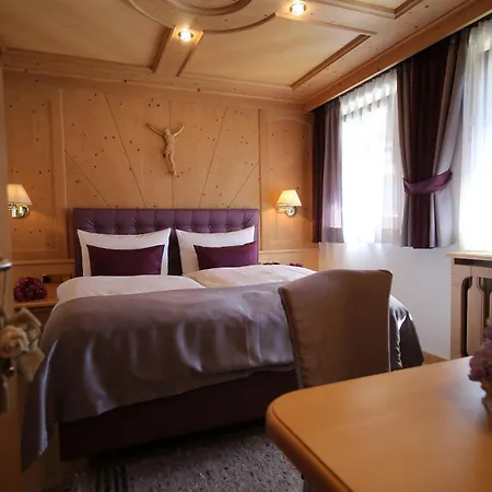 Loretta Aparthotel 2*